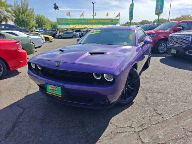 2016 Dodge Challenger SXT Plus