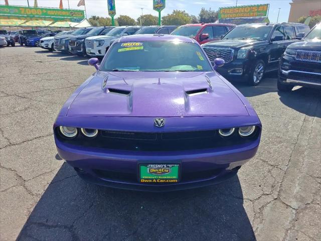 2016 Dodge Challenger SXT Plus