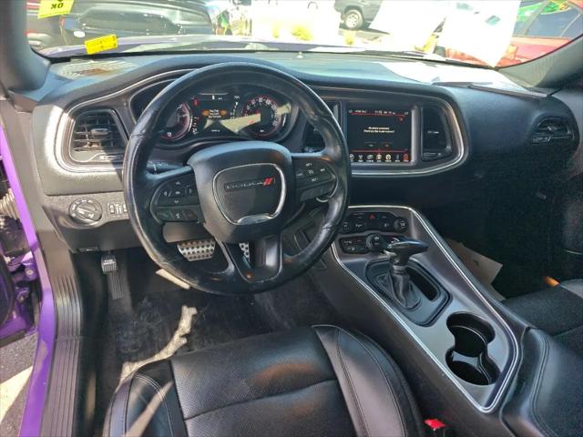 2016 Dodge Challenger SXT Plus