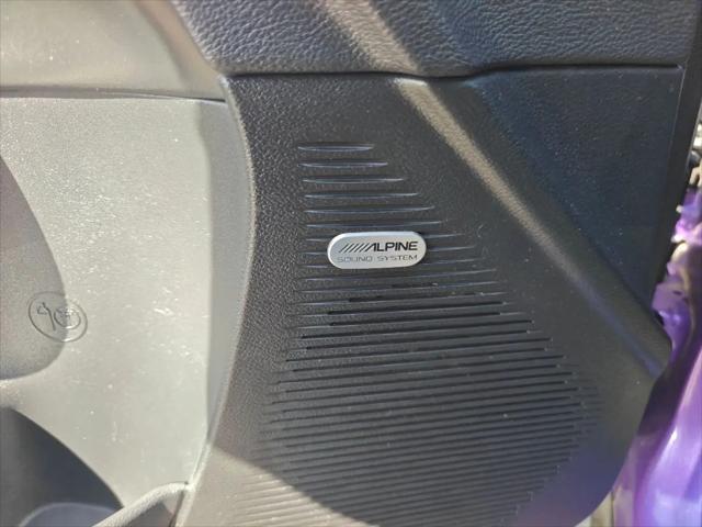 2016 Dodge Challenger SXT Plus