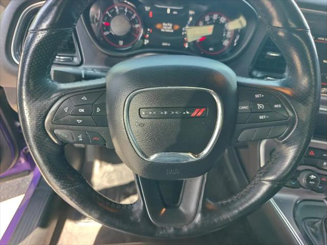 2016 Dodge Challenger SXT Plus