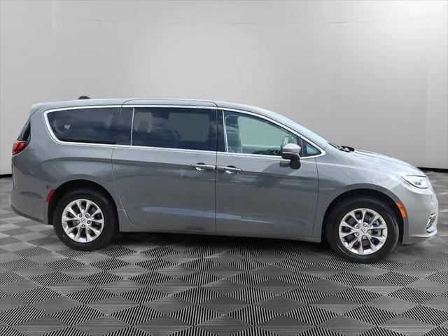 2023 Chrysler Pacifica Touring L AWD