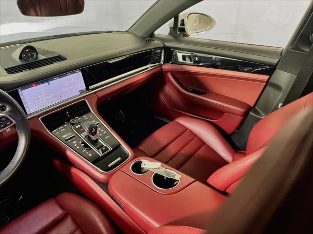 2020 Porsche Panamera 4