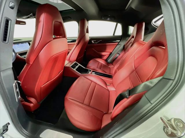2020 Porsche Panamera 4