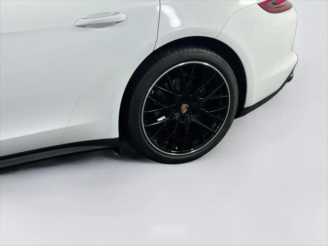 2020 Porsche Panamera 4