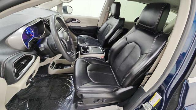 2023 Chrysler Pacifica Hybrid Touring L