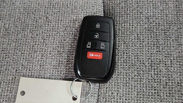2022 Toyota Sienna LE