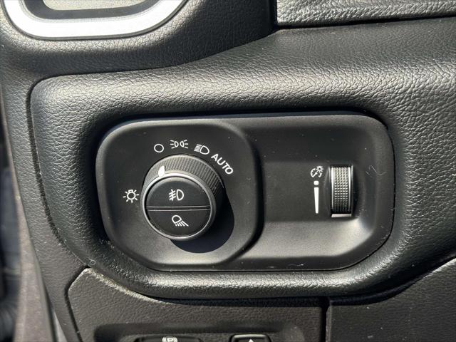 2020 Ram 1500 Big Horn Crew Cab 4x4 57 Box