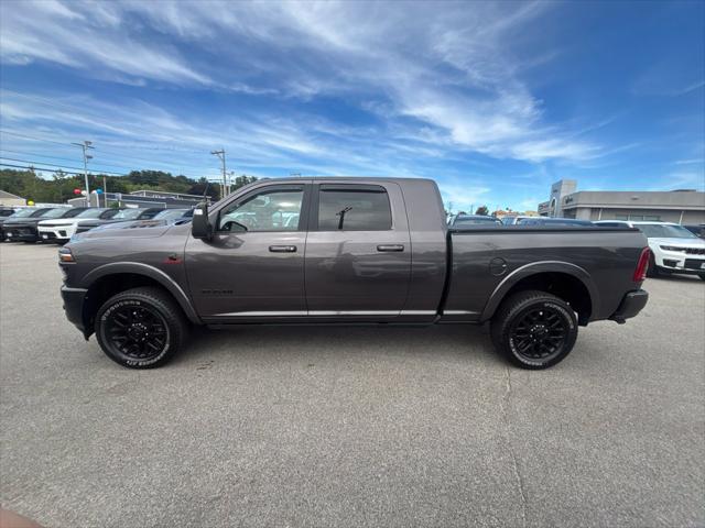2025 Ram 3500 Limited Mega Cab 4x4 64 Box