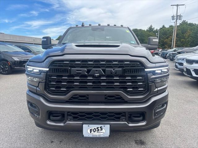 2025 Ram 3500 Limited Mega Cab 4x4 64 Box