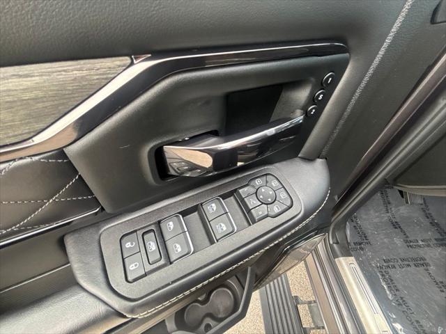 2025 Ram 3500 Limited Mega Cab 4x4 64 Box