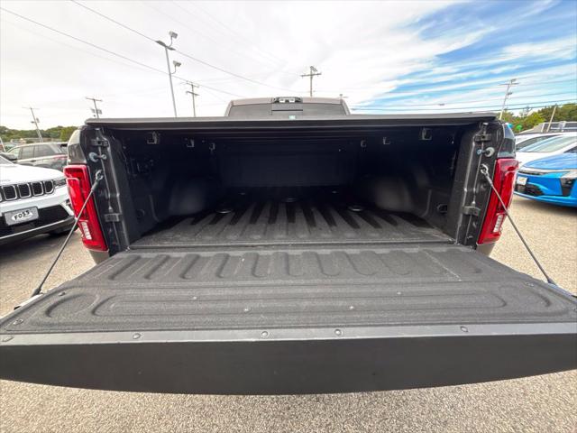 2025 Ram 3500 Limited Mega Cab 4x4 64 Box