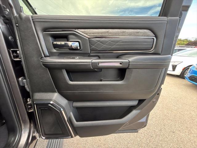 2025 Ram 3500 Limited Mega Cab 4x4 64 Box