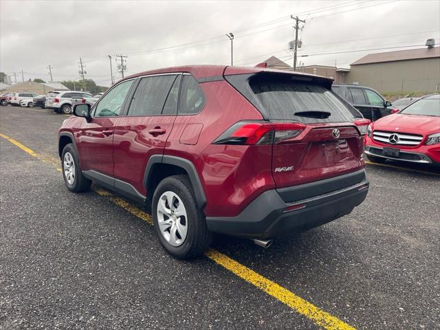 2025 Toyota RAV4 LE 2025 Toyota RAV4 LE