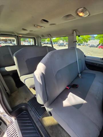 2014 Ford E-350 Super Duty XLT