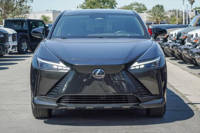 2023 Lexus RZ 450e Luxury