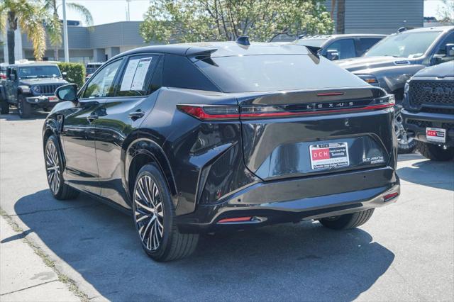 2023 Lexus RZ 450e Luxury