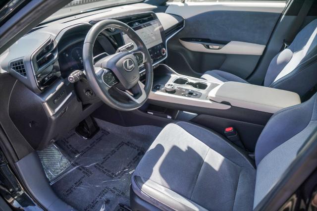 2023 Lexus RZ 450e Luxury