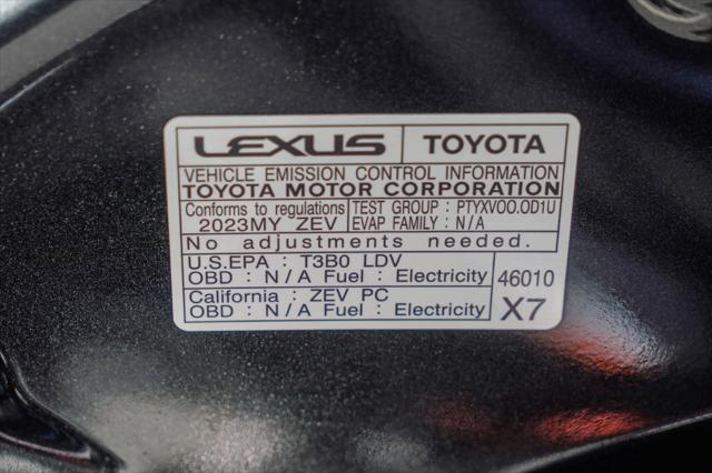 2023 Lexus RZ 450e Luxury
