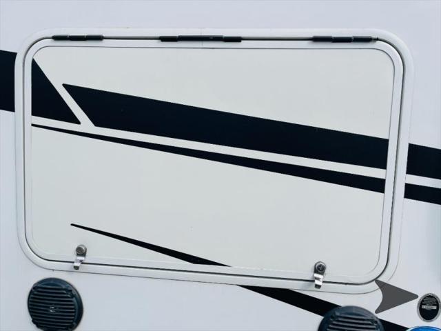 2021 Ford F-53 Unknown