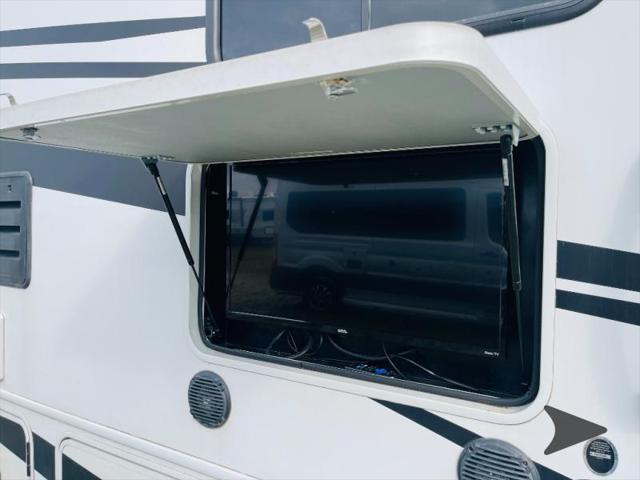 2021 Ford F-53 Unknown