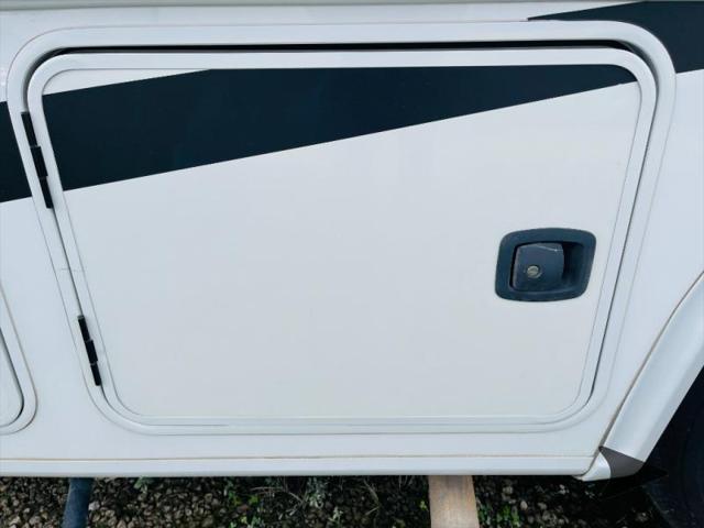 2021 Ford F-53 Unknown