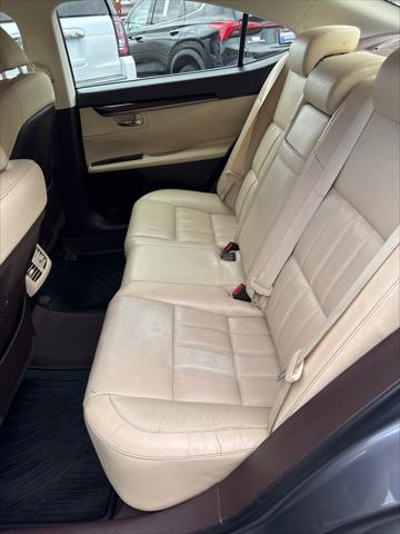 2016 Lexus ES 350 BASE