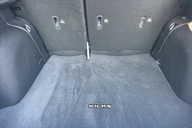 2025 Nissan Kicks S