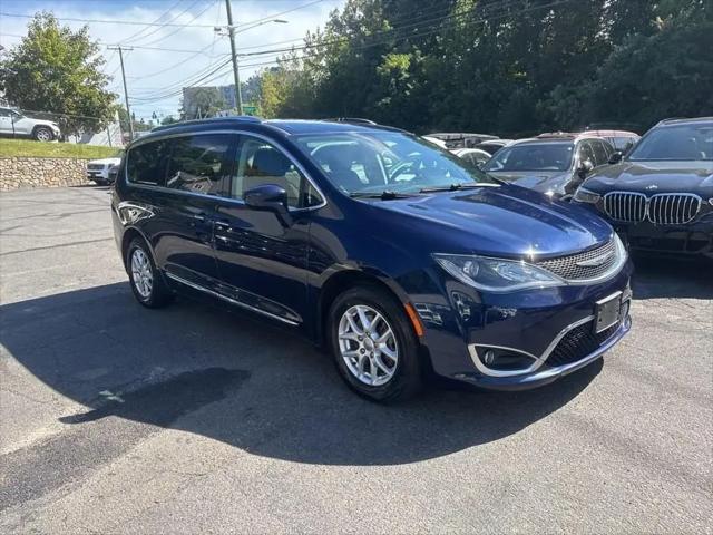 2020 Chrysler Pacifica Touring L for sale in Waterbury, CT