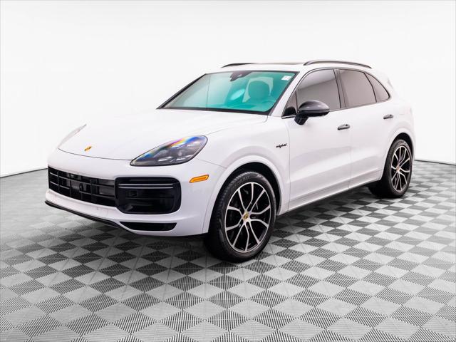 2023 Porsche Cayenne E-Hybrid Turbo S for sale in Barrington, IL
