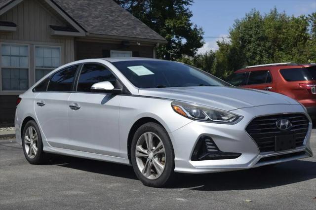 2018 Hyundai Sonata SEL for sale in Charlestown, IN