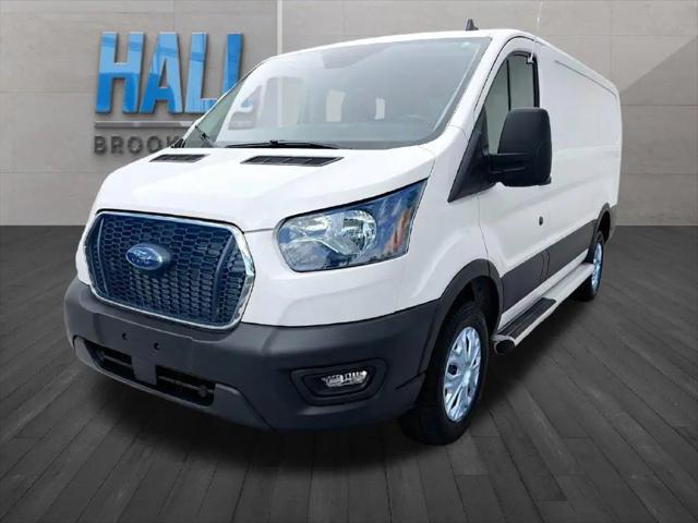 2025 Ford Transit Cargo Van Base for sale in Waukesha, WI