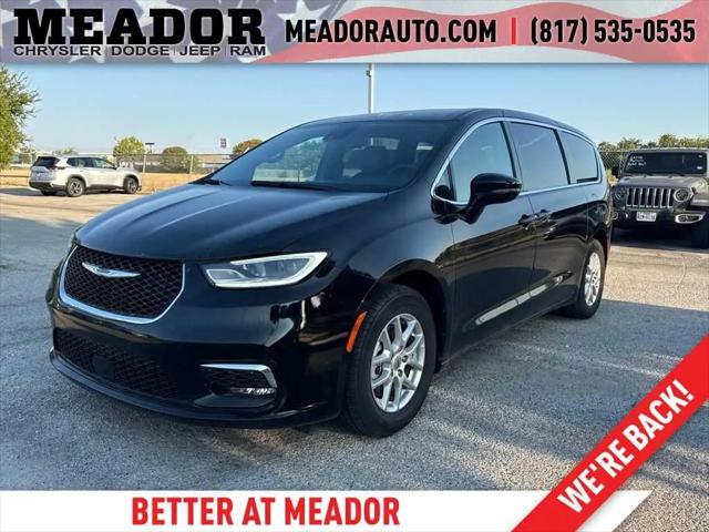 2025 Chrysler Pacifica Select for sale in Fort Worth, TX