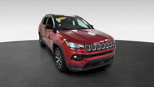 2025 Jeep Compass Limited 4x4 for sale in Janesville, WI