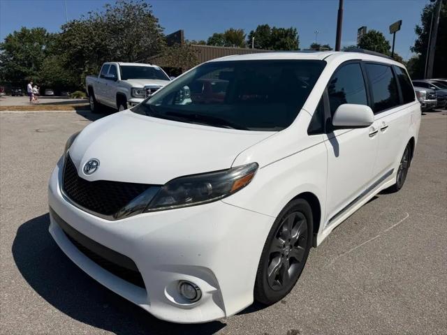 2015 Toyota Sienna SE Premium 8 Passenger for sale in Crossville, TN