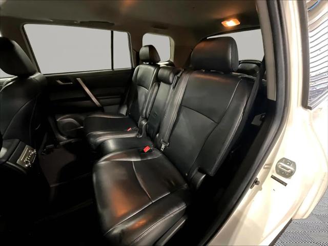 2013 Toyota Highlander SE V6
