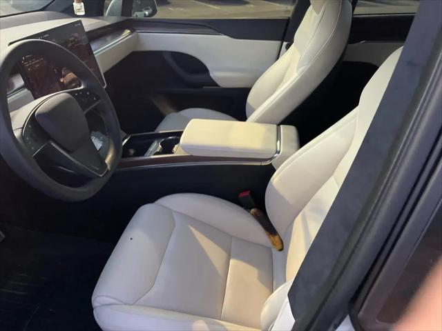 2023 Tesla Model X Standard Range