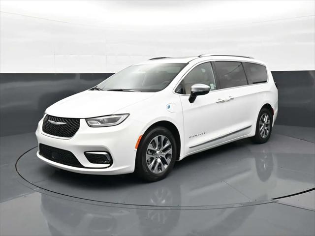 2023 Chrysler Pacifica Hybrid Pinnacle for sale in Seaside, CA