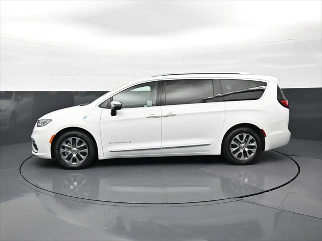2023 Chrysler Pacifica Hybrid Pinnacle