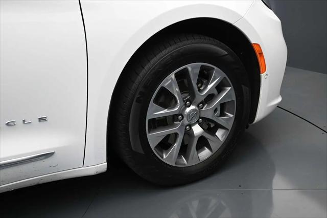2023 Chrysler Pacifica Hybrid Pinnacle