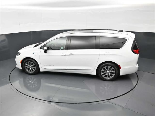 2023 Chrysler Pacifica Hybrid Pinnacle