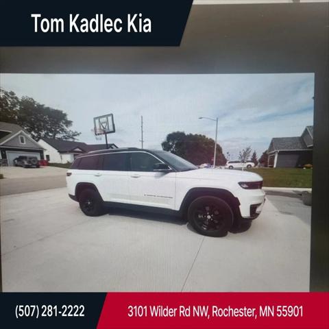 2021 Jeep Grand Cherokee Limited 4x4 for sale in Rochester, MN