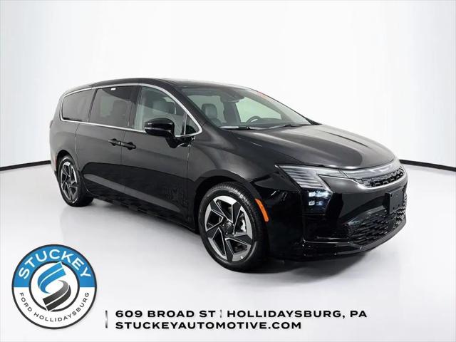 2027 Chrysler Pacifica Limited for sale in Hollidaysburg, PA