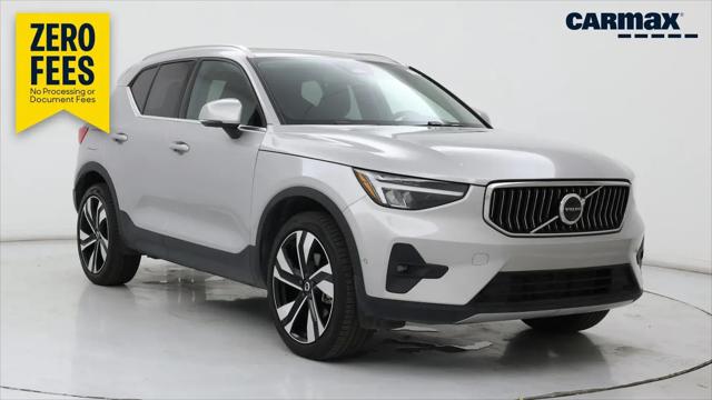 2025 Volvo XC40 B5 Plus Bright Theme for sale in Naperville, IL