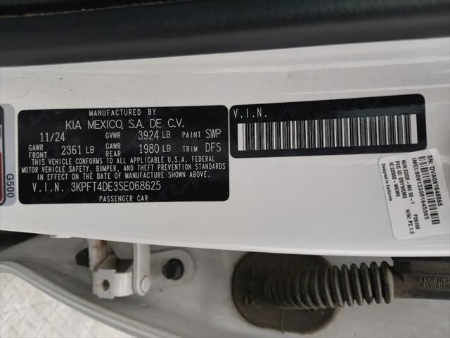 2025 Kia K4 LXS