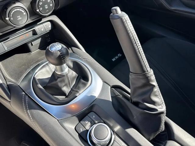 2025 Mazda MX-5 Club