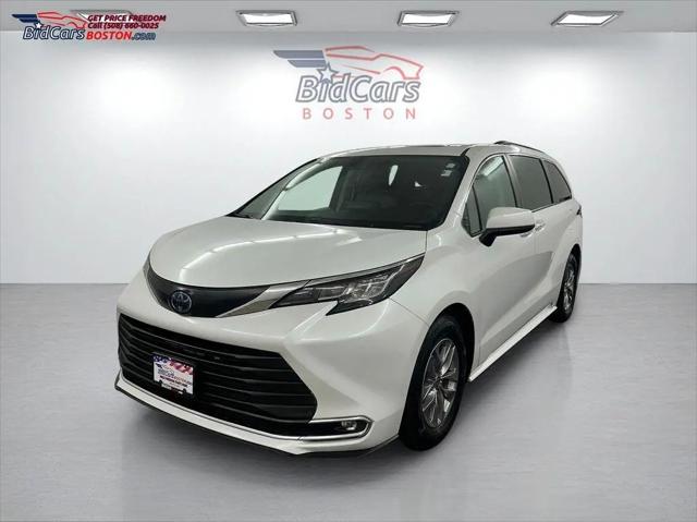 2022 Toyota Sienna XLE for sale in Walpole, MA