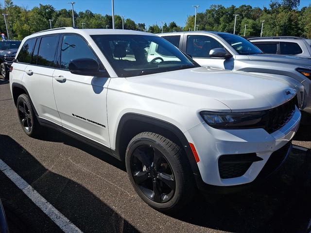 2023 Jeep Grand Cherokee Altitude X 4x4 2023 Jeep Grand Cherokee Altitude X 4x4