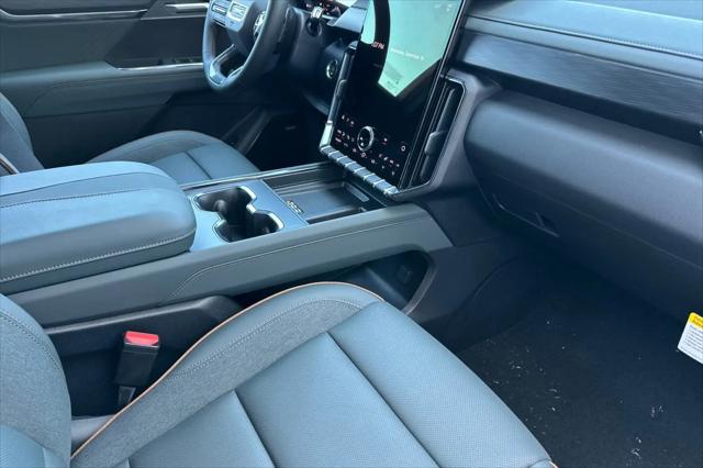 2027 GMC Acadia AWD AT4