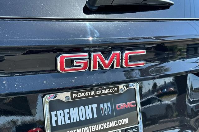 2027 GMC Acadia AWD AT4
